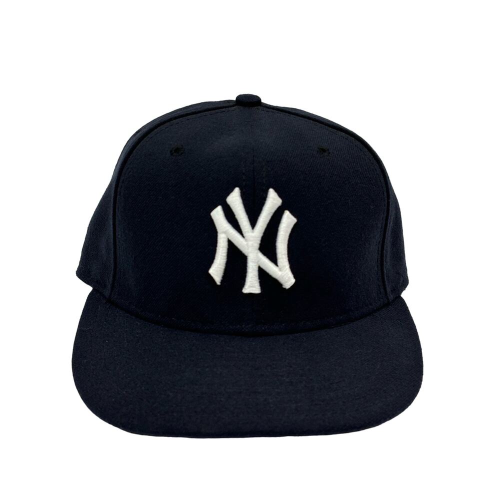New York Yankees New Era 59FIFTY Cool Base Size 7 1/8 Made In U.S.A Hat Cap